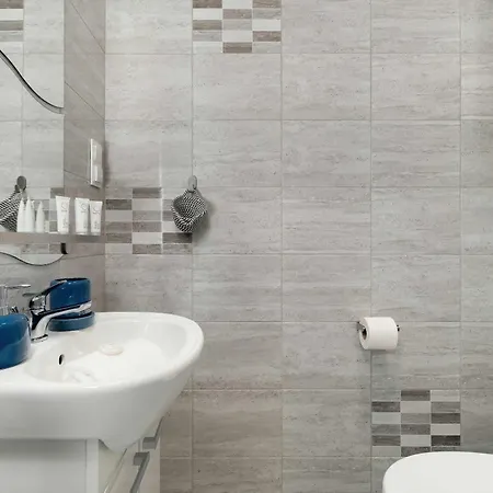 Modern Very Berry In The Centre Of By Renters * פוזנן