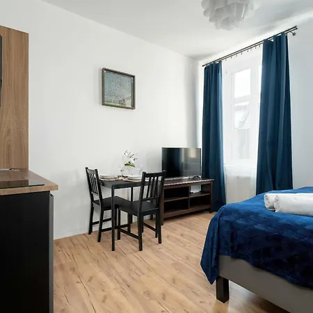 شقة Modern Very Berry In The Centre Of By Renters *