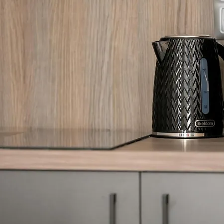 Modern Very Berry In The Centre Of By Renters 아파트