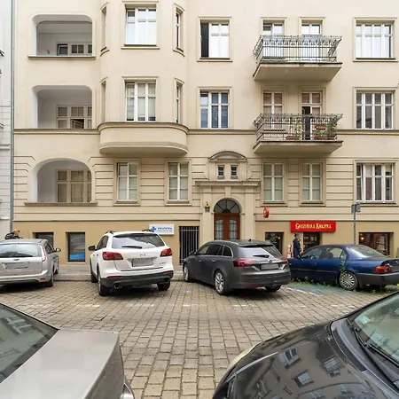Lejlighed Modern Very Berry In The Centre Of By Renters
