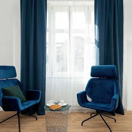 Lejlighed Modern Very Berry In The Centre Of By Renters