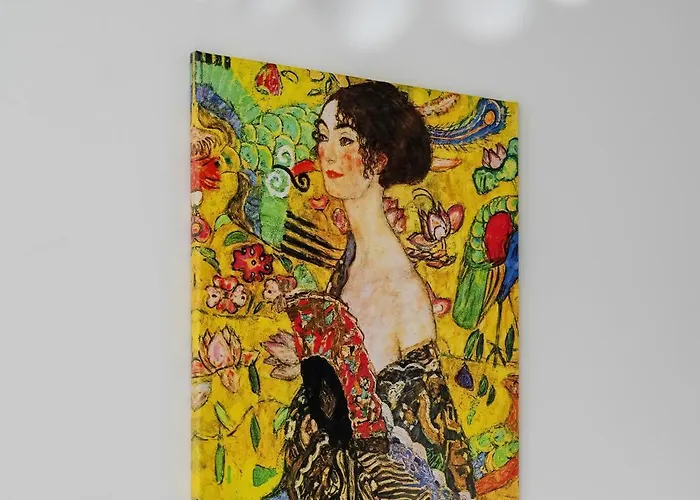 Modern Very Berry In The Centre Of By Renters * Poznan