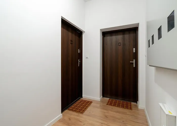 Daire Modern Very Berry In The Centre Of By Renters Poznan